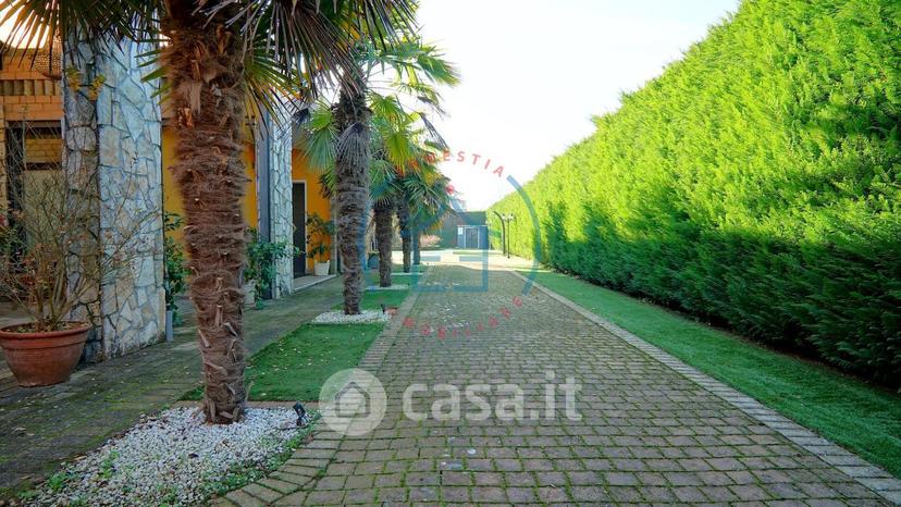 Villa in Via Roma — foto 41 di 58