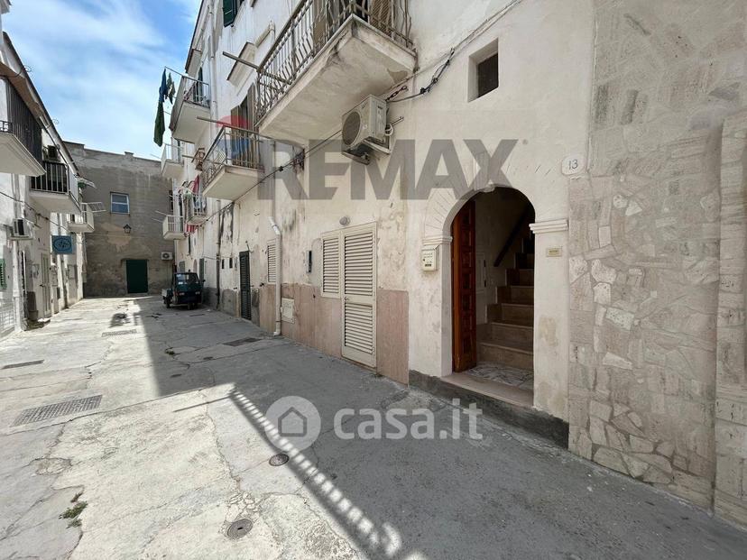 Quadrilocale in Via Fratelli Cocle 13 — foto 36 di 37