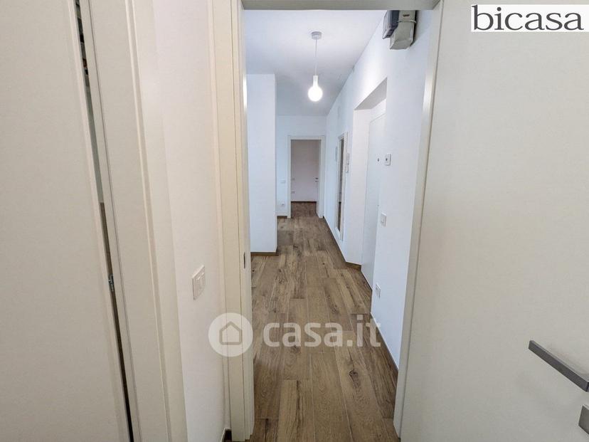 Trilocale in Via Lodovico Agostini — foto 2 di 11