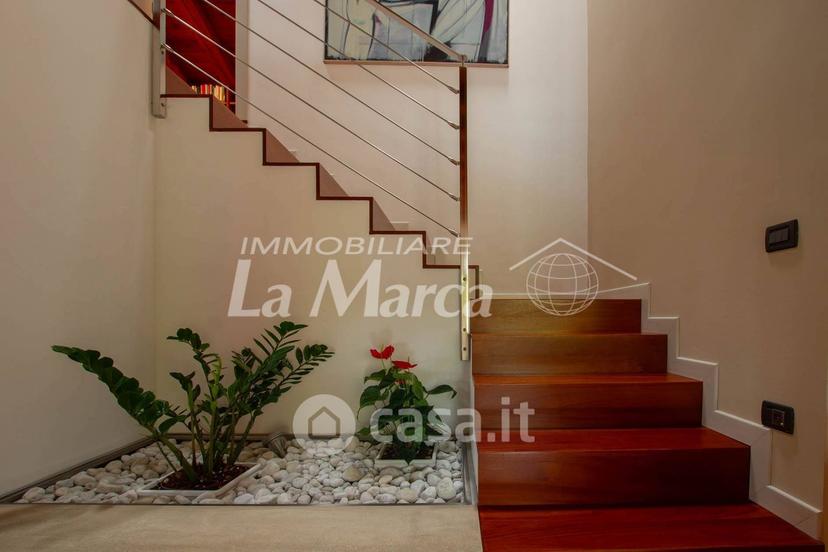 Villa in Via Osoppo 13 — foto 23 di 33