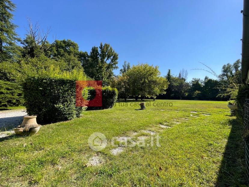 Villa in Via IV Novembre — foto 34 di 39