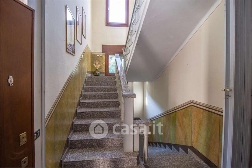 Villa in Via IV Novembre — foto 8 di 60