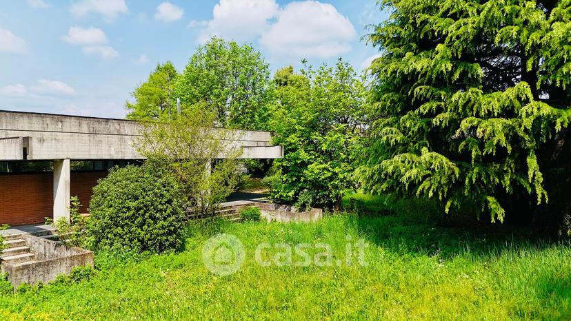 Villa in Via Giosuè Carducci 20 a — foto 76 di 182