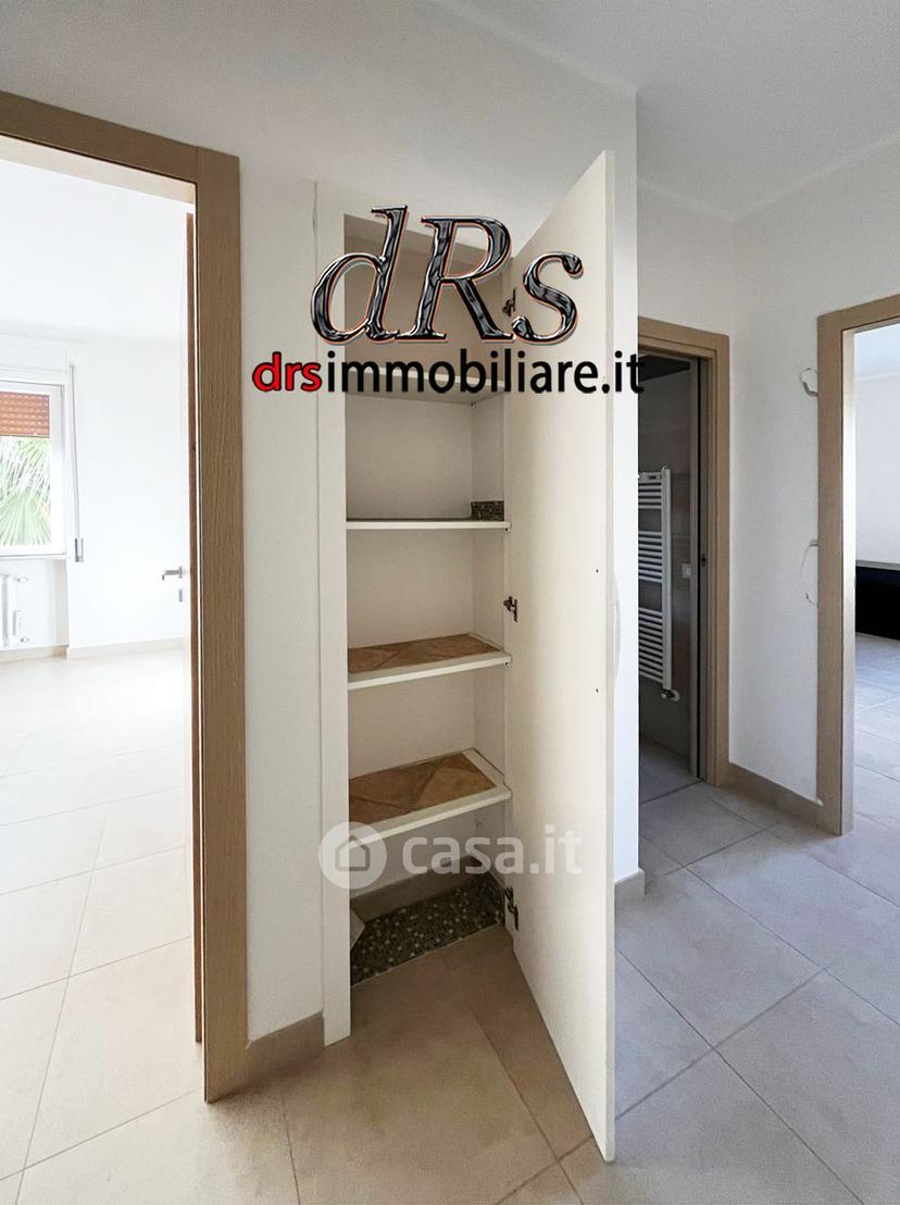 Quadrilocale in Via Umbria — foto 9 di 37