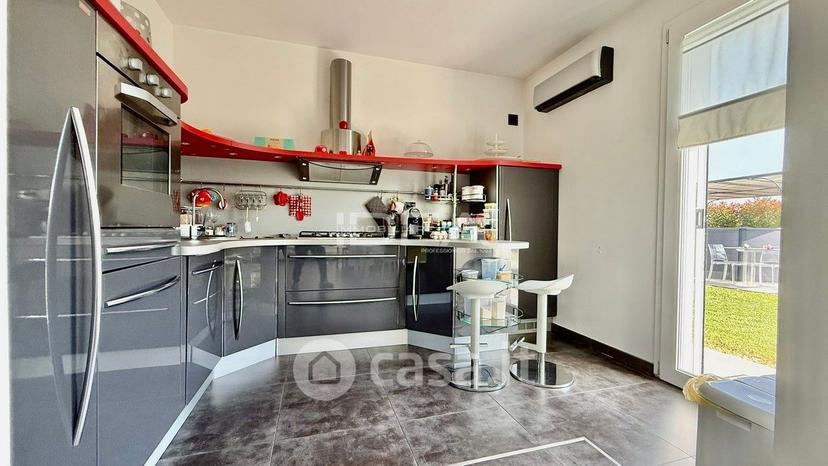 Villa in Via Madonna Comunale 79 — foto 14 di 27
