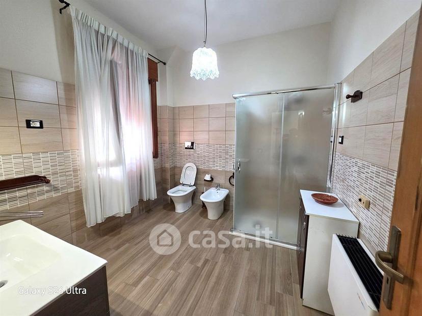 Quadrilocale in Via Fratelli Rosselli 16 — foto 8 di 18