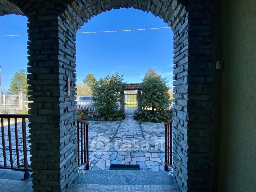 Villa in Via Bricco Broncio — foto 12 di 25