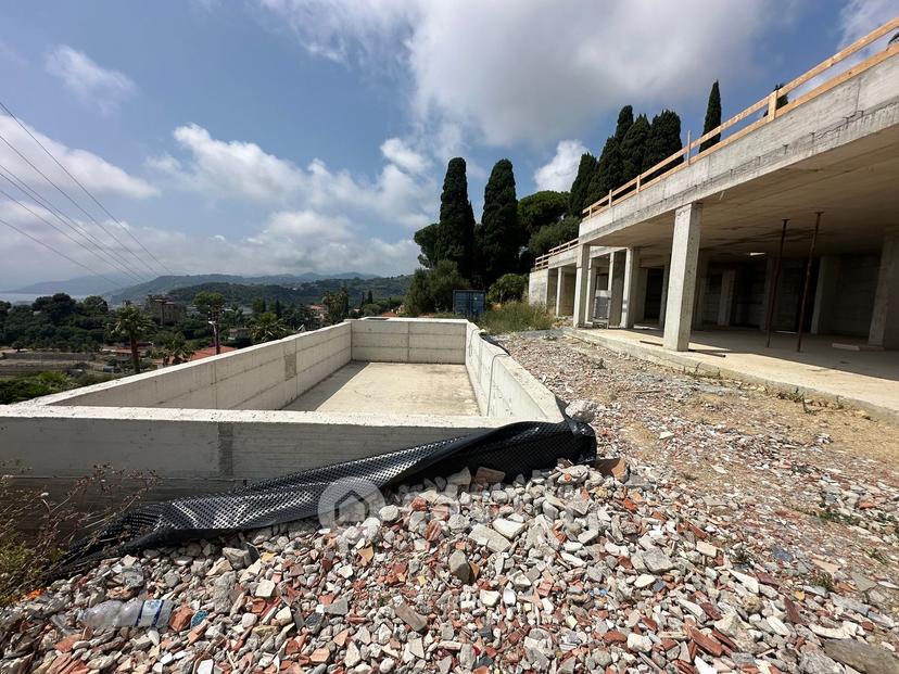 Villa in Via dei Colli 120 — foto 25 di 28