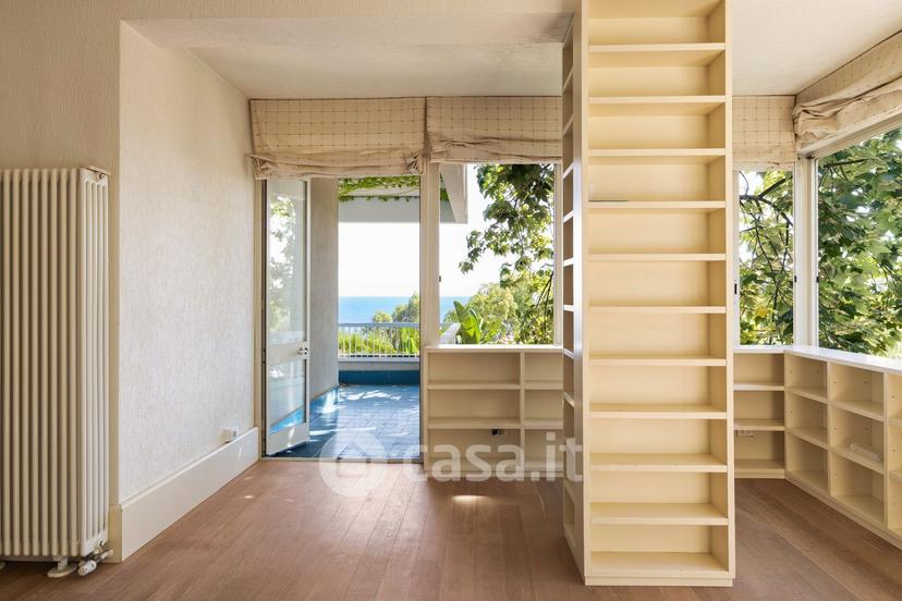 Villa in Piazza Mondello — foto 31 di 50