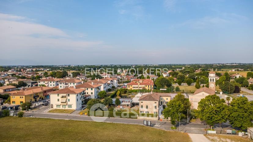 Villa in Via Alessandro Volta 22 — foto 37 di 44