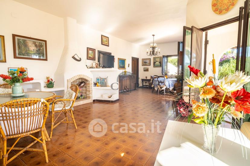 Villa in Via delle Grazie 37 — foto 9 di 29
