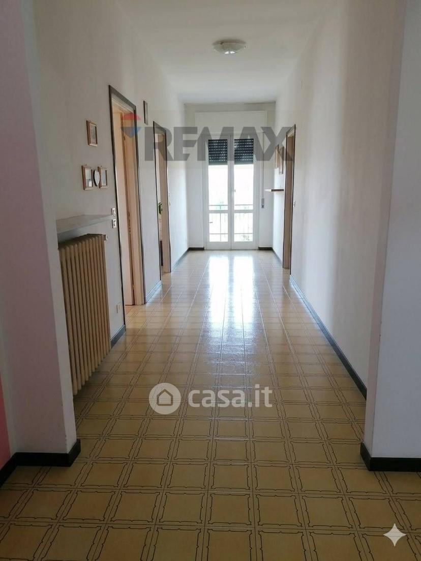 Quadrilocale in Via Giovanni Pascoli 5 — foto 12 di 15