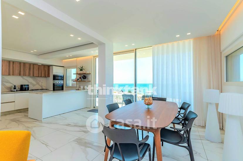 Villa in Via del Ciliegio — foto 37 di 47