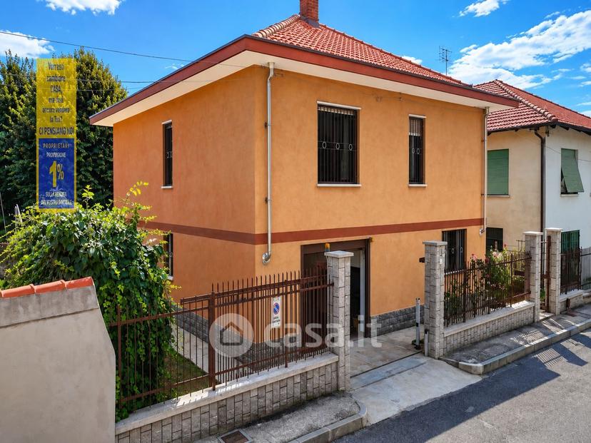 Villa in Via Cadore — foto 14 di 37