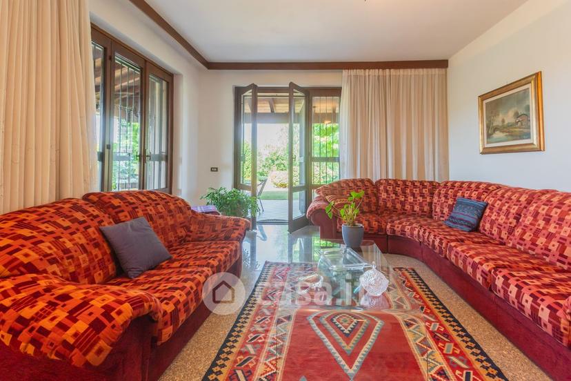 Villa in Via Gianni Rodari 69 — foto 52 di 73