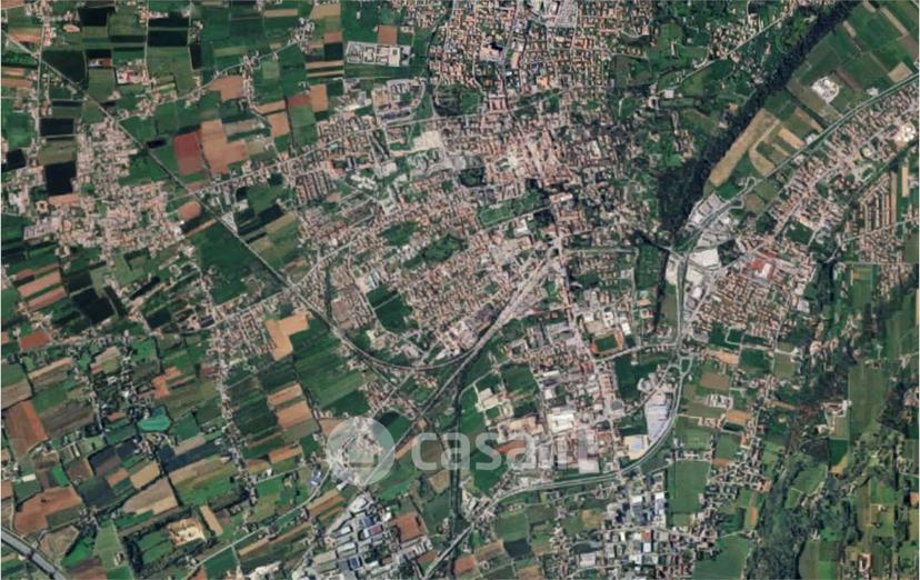 Trilocale in Via delle Ginestre — foto 12 di 21