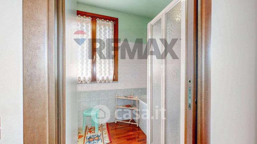Villa in Via Fratelli Rosselli — foto 74 di 74