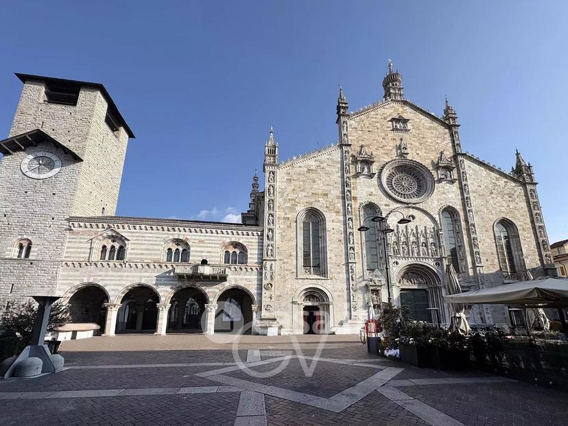 Quadrilocale in Via Rezzonico