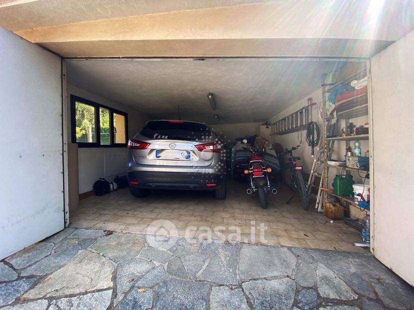 Villa in Via Arno 10 — foto 54 di 64