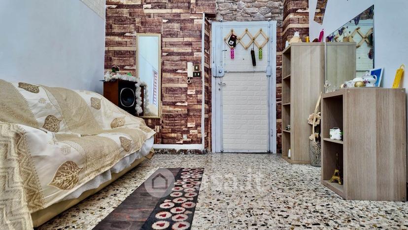 Bilocale in Viale Cristoforo Colombo 18