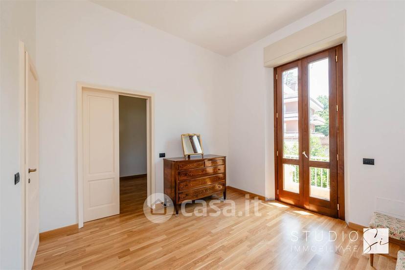 Villa in Viale Libertà — foto 8 di 48