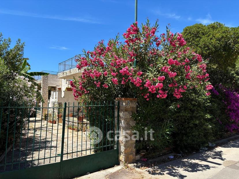 Villa in Passaggio delle Orchidee 5 — foto 2 di 46