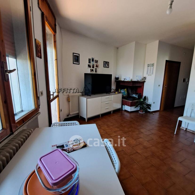 Appartamento in Via Grazia Deledda — foto 10 di 38