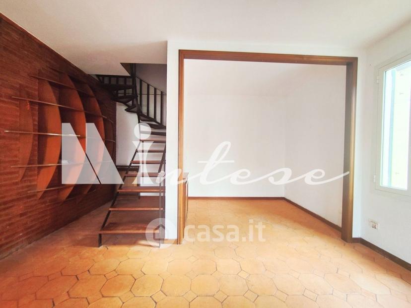 Trilocale in Via Ceriolo Giovanni 3 — foto 24 di 34