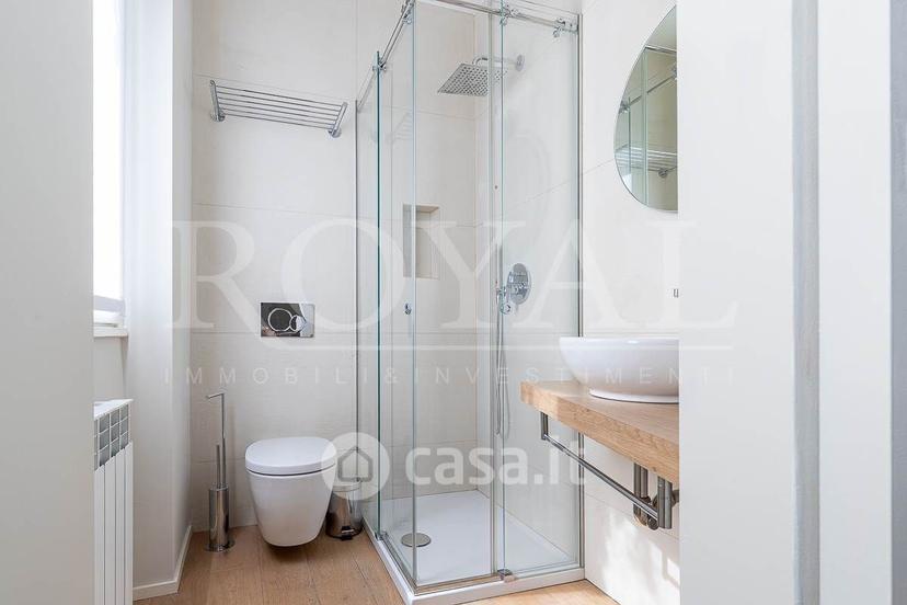 Trilocale in Via Carlo Alberto 15 — foto 3 di 34
