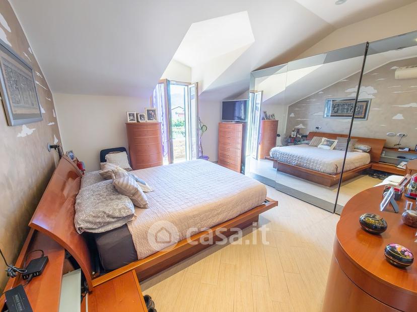 Villa in Via Edmondo de Amicis — foto 19 di 36