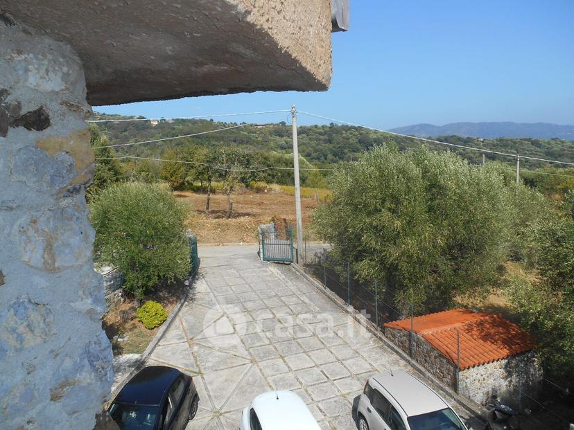 Trilocale in Via Altieri 14 — foto 15 di 33