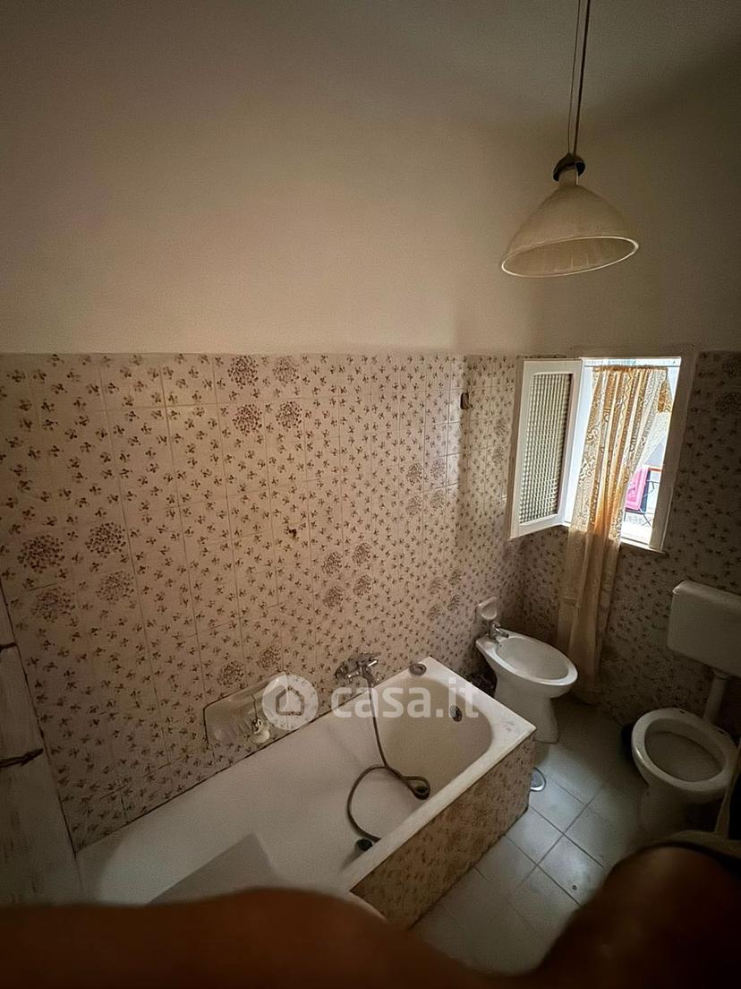 Trilocale in Via Amedeo 144 — foto 7 di 15