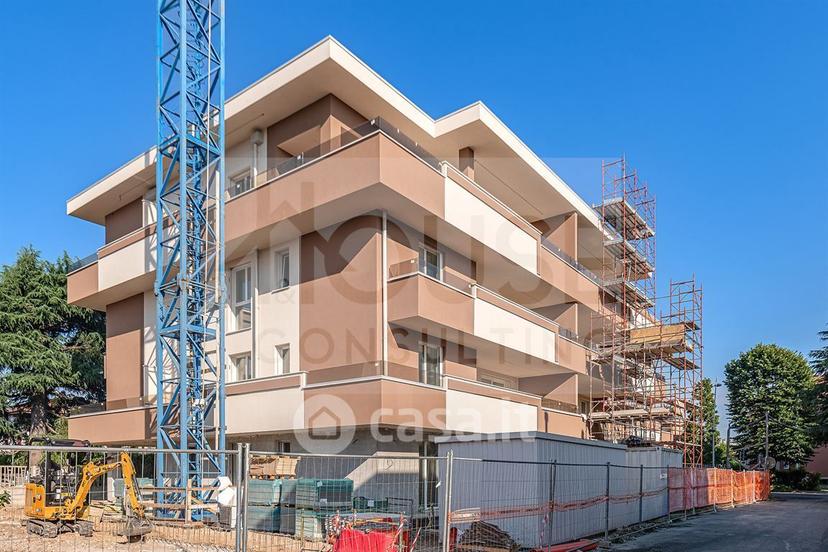 Trilocale in Via Filippo Turati 1 — foto 15 di 35