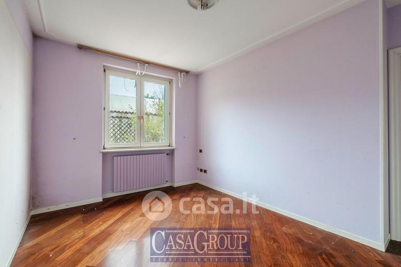Villa in Via Enrico Fermi — foto 3 di 31