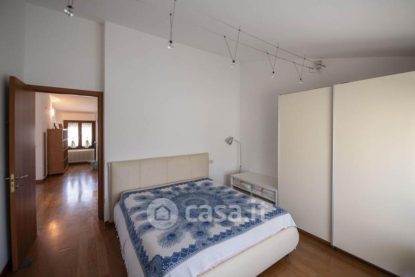 Villa in Via G. Brodolini 49 — foto 11 di 52