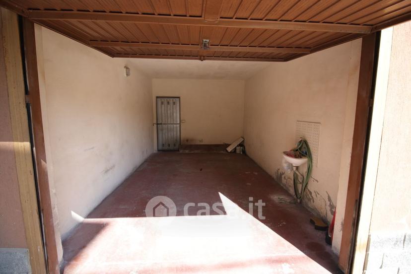 Trilocale in Traversa Moretta 39 — foto 12 di 17