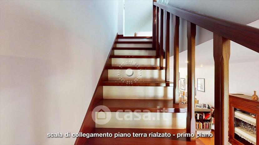 Villa in Via Arno 10 — foto 8 di 64