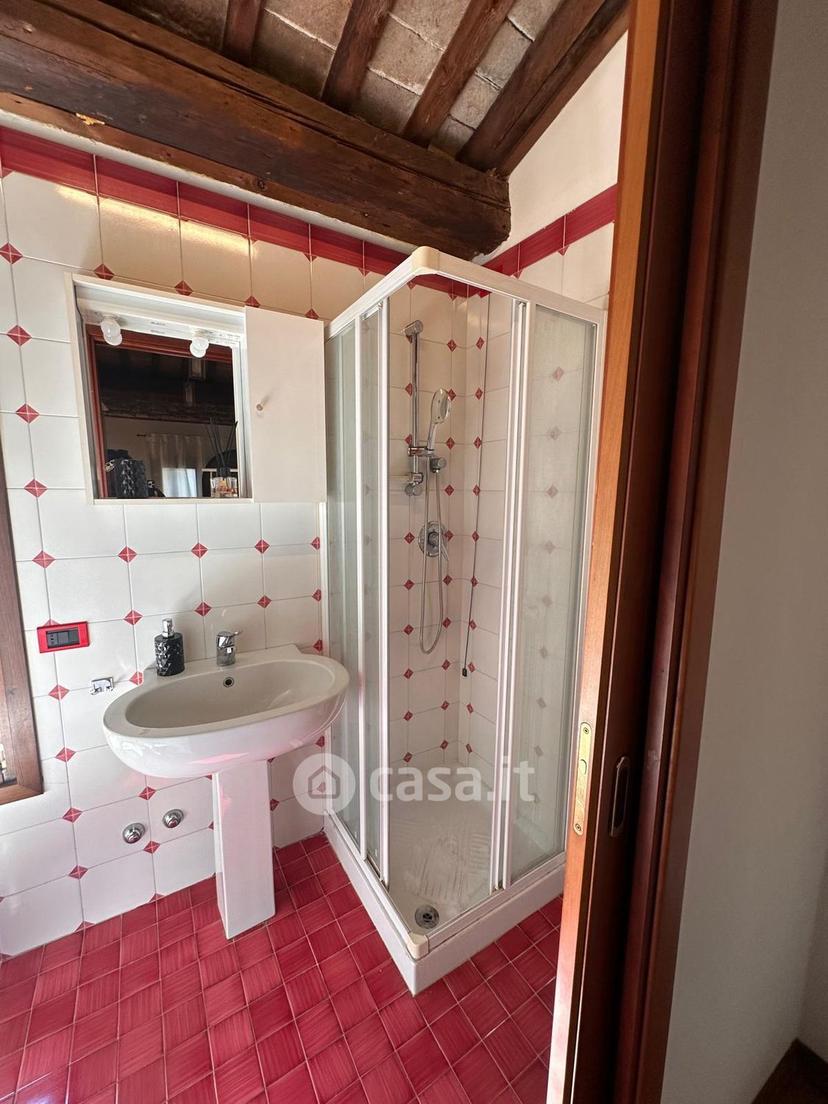 Trilocale in Via Savonarola 38 — foto 10 di 32