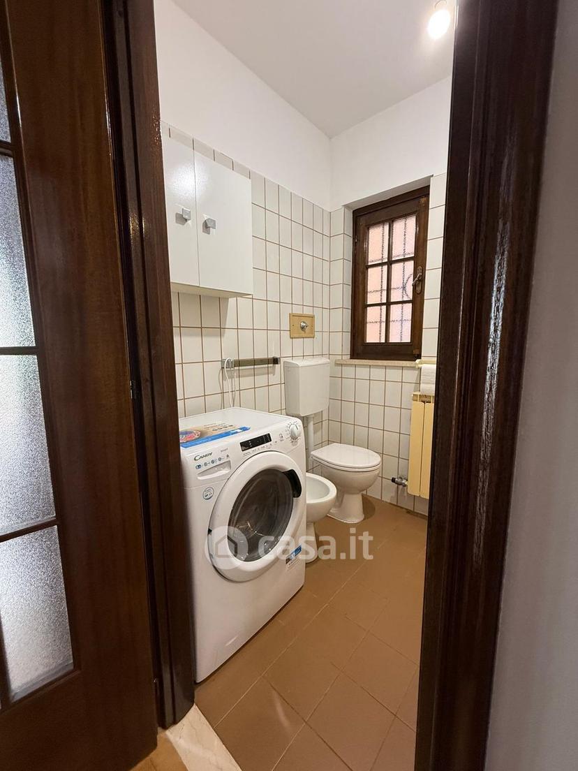 Bilocale in Via dei Pini — foto 26 di 35