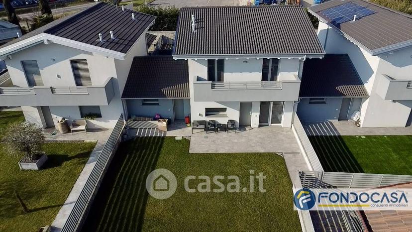 Villa in Via Galileo Ferraris — foto 9 di 10