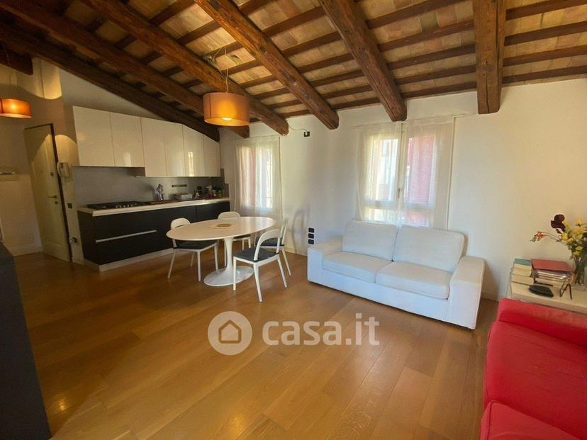 Trilocale in Via X Luglio