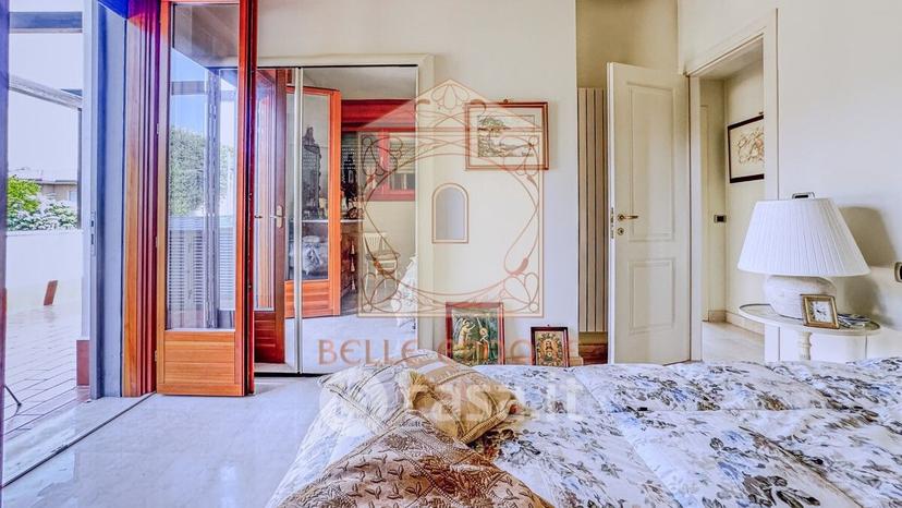 Villa in Via Lorenzo dei Medici 60 — foto 15 di 33