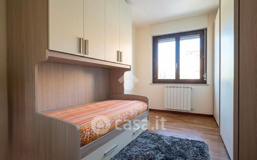 Trilocale in Via Senna 35 — foto 9 di 9