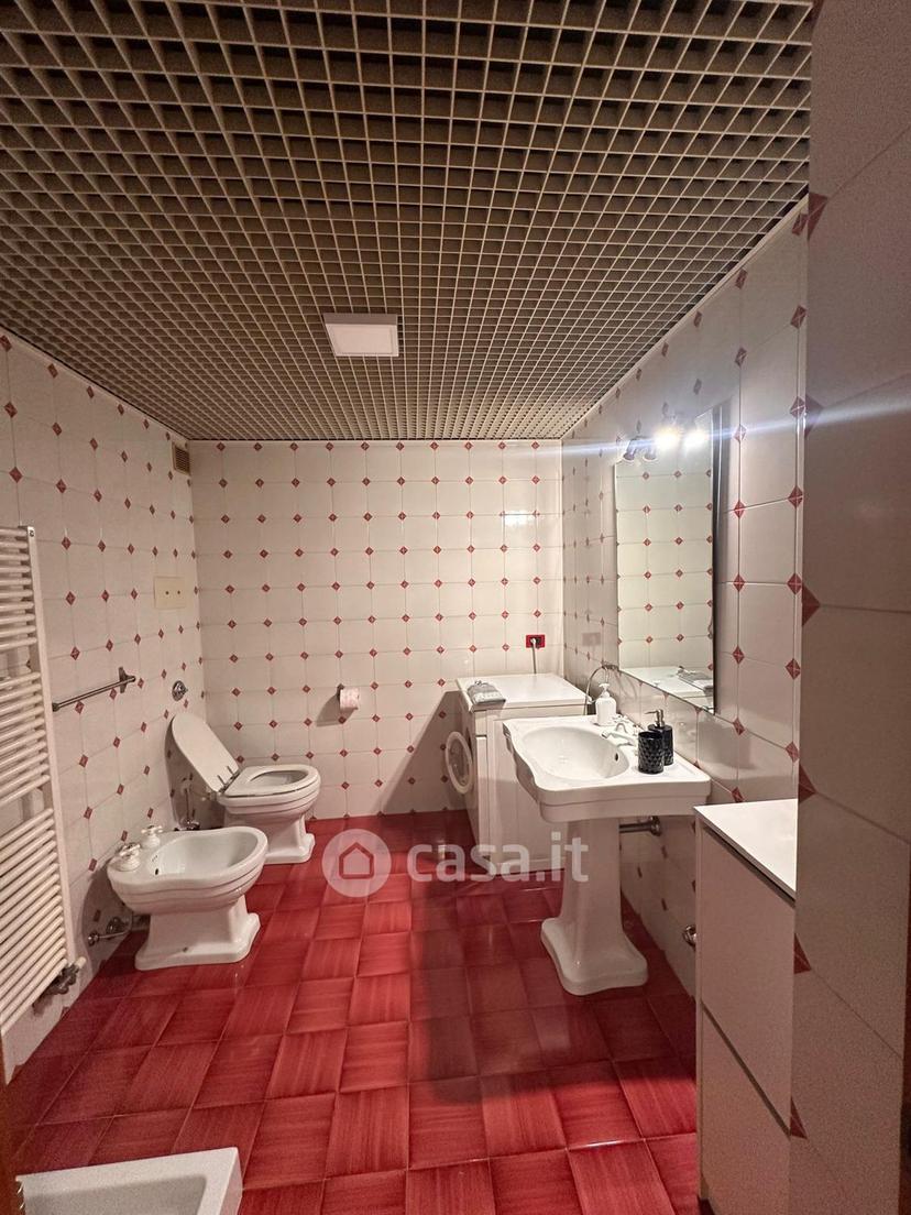 Trilocale in Via Savonarola 38 — foto 16 di 32