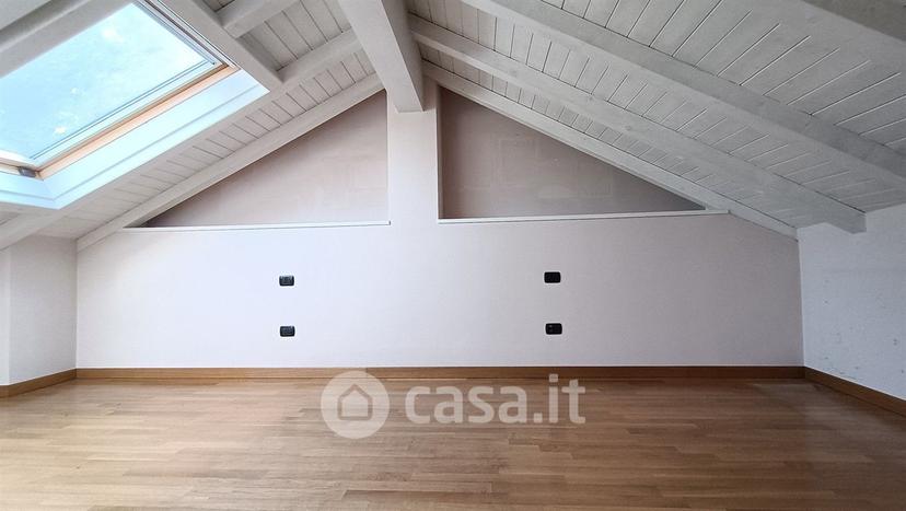 Trilocale in Piazza Giuseppe Garibaldi — foto 37 di 49