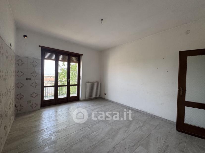 Quadrilocale in Via Cavour 8 — foto 15 di 35