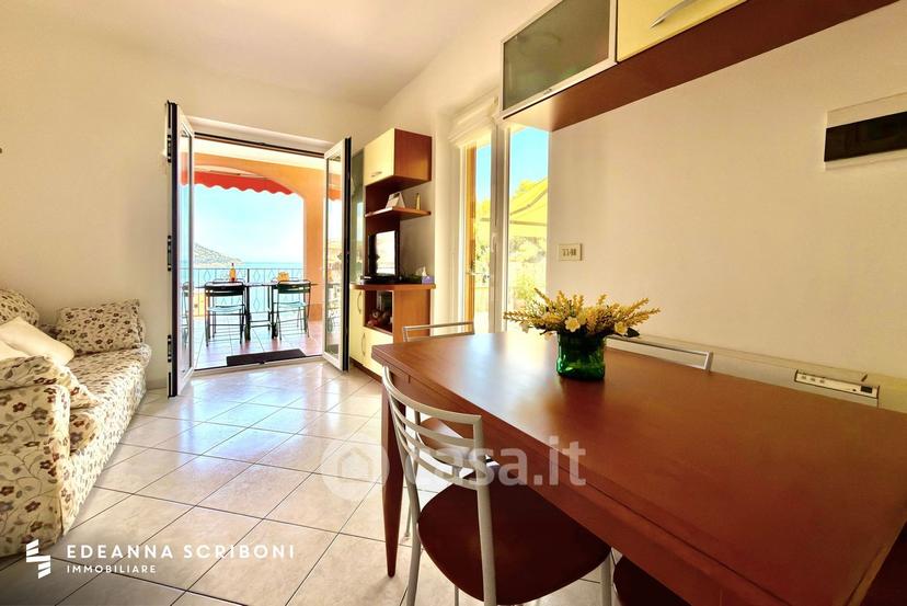 Trilocale in Via Aurelia 111 — foto 26 di 38