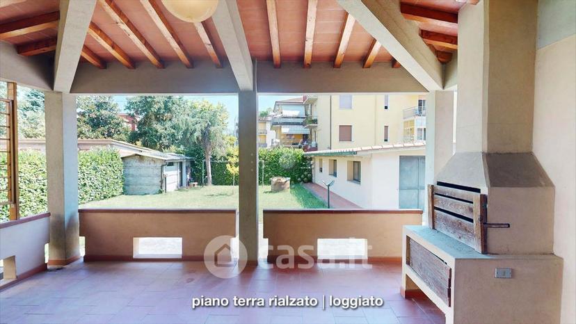 Villa in Via Arno 10 — foto 15 di 64