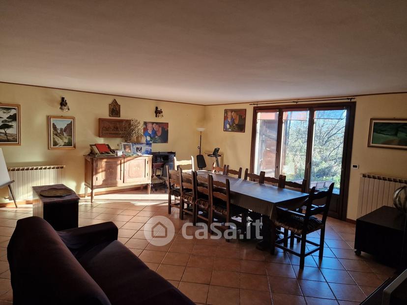 Appartamento in Via Mombello — foto 27 di 28