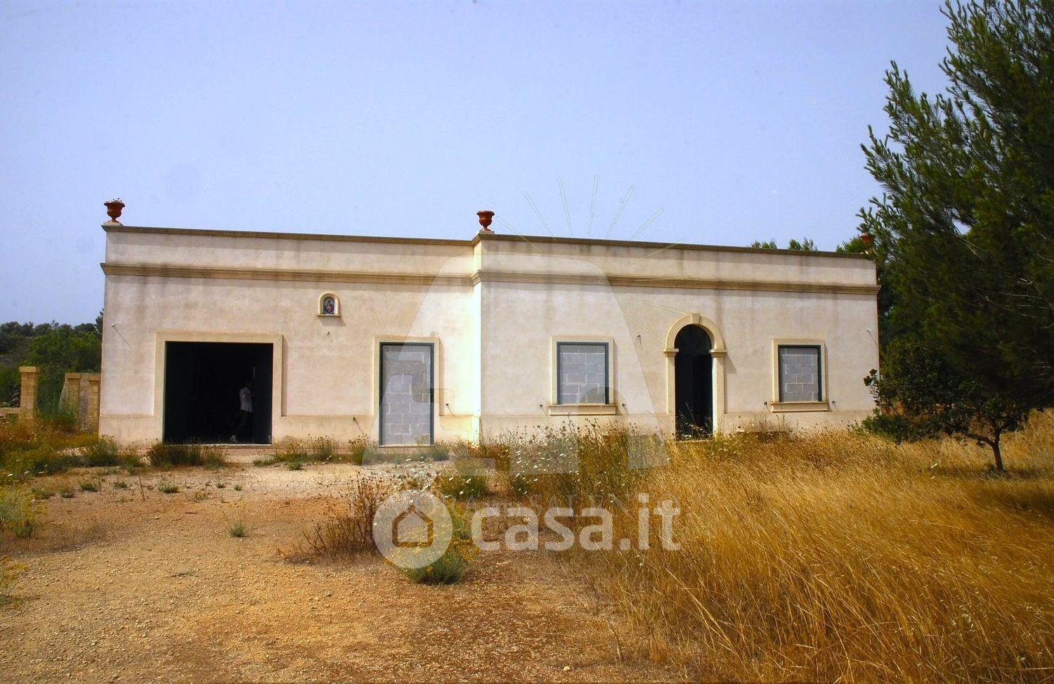 Villa in Strada Provinciale 324